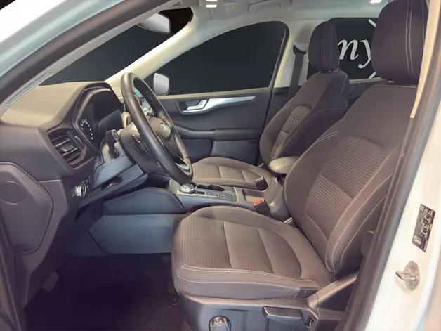FORD Kuga 2.0 TDCi EcoBlue Titanium 4WD