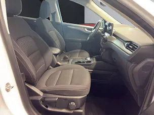 FORD Kuga 2.0 TDCi EcoBlue Titanium 4WD