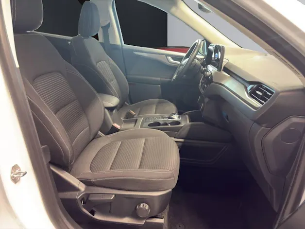 FORD Kuga 2.0 TDCi EcoBlue Titanium 4WD