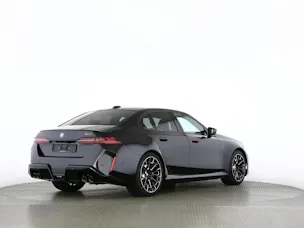 BMW M5 xDrive