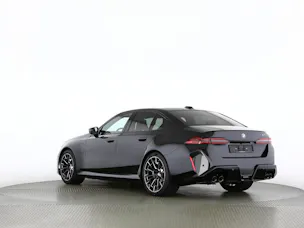 BMW M5 xDrive
