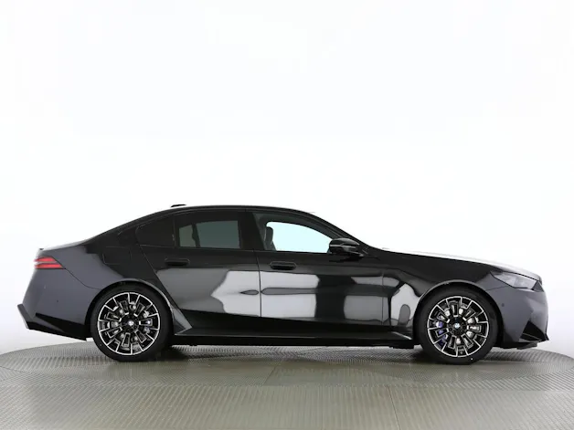 BMW M5 xDrive