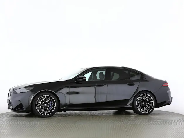 BMW M5 xDrive