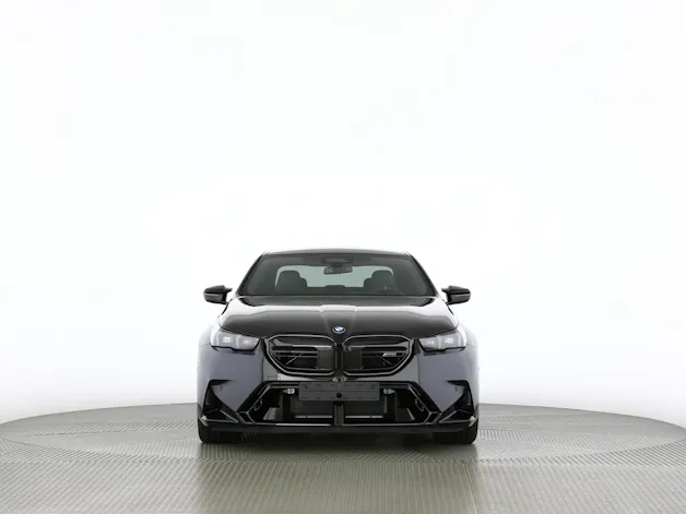 BMW M5 xDrive