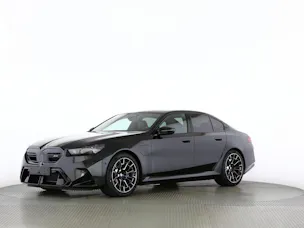 BMW M5 xDrive