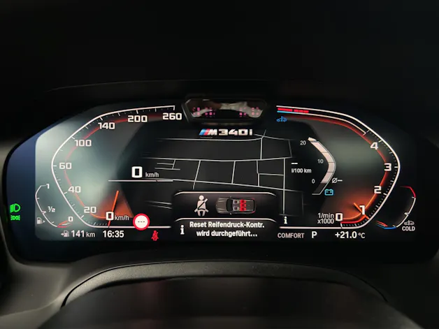 BMW M340i xDrive Touring