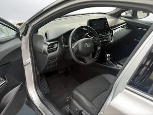 Toyota C-HR 1.8 VVTi HSD Trend