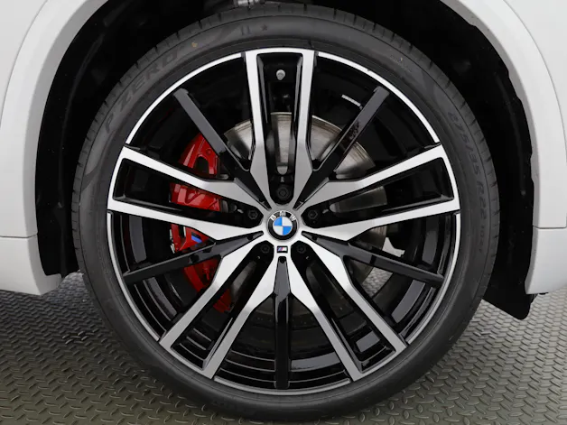 BMW X5 M60i xDrive