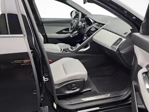 Jaguar E-Pace 2.0 I4 250 R-Dynamic SE AWD