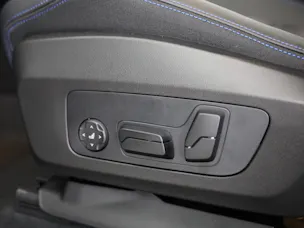 BMW X1 23i xDrive paddles