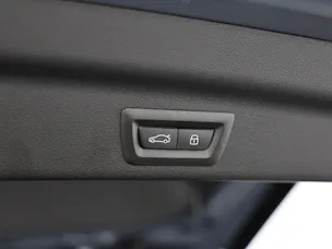 BMW X1 23i xDrive paddles