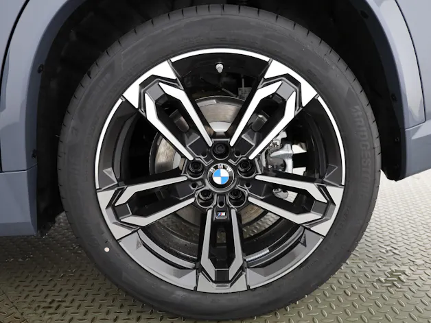BMW X1 23i xDrive paddles