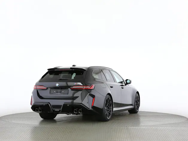 BMW M5 xDrive Touring