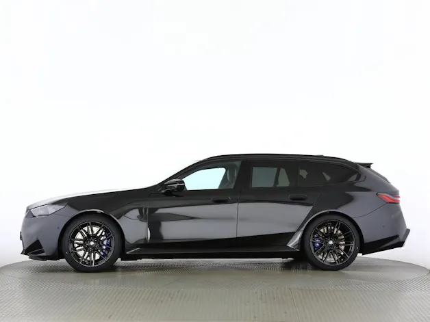BMW M5 xDrive Touring