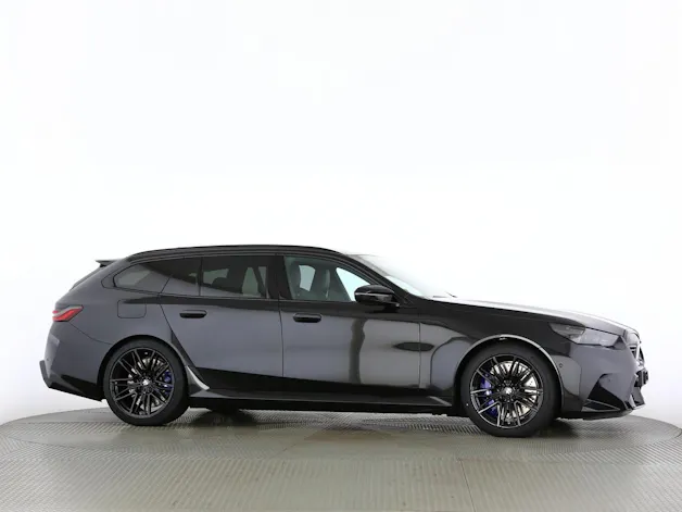 BMW M5 xDrive Touring