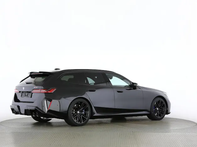 BMW M5 xDrive Touring