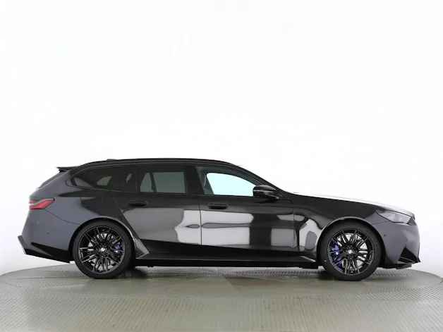 BMW M5 xDrive Touring