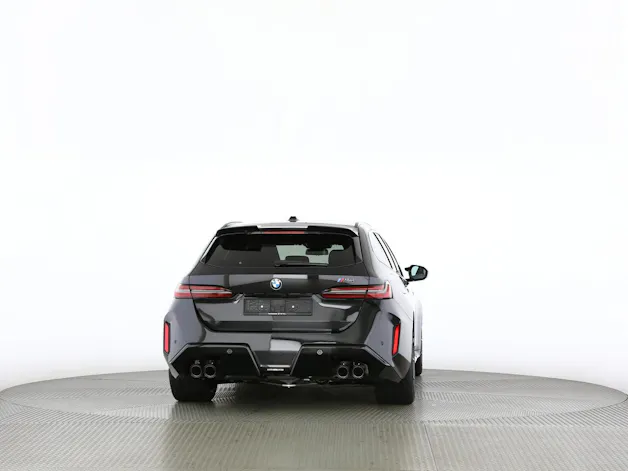 BMW M5 xDrive Touring