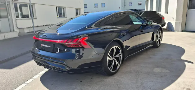 Audi e-tron GT quattro