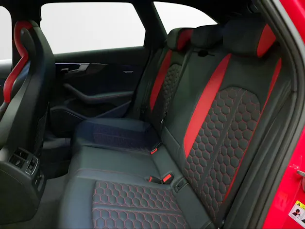 Audi RS4 Avant quattro tiptronic