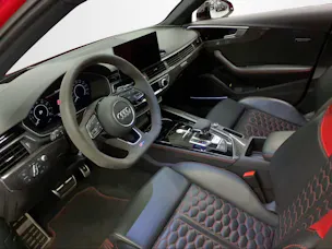 Audi RS4 Avant quattro tiptronic