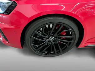 Audi RS4 Avant quattro tiptronic