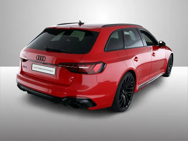 Audi RS4 Avant quattro tiptronic