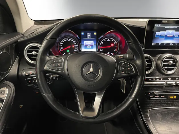 Mercedes-Benz GLC 250 AMG Line 4Matic 9G-Tronic