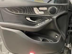 Mercedes-Benz GLC 250 AMG Line 4Matic 9G-Tronic