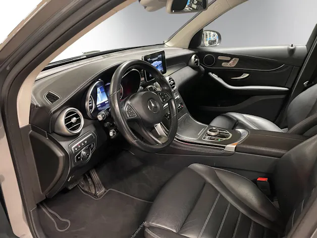 Mercedes-Benz GLC 250 AMG Line 4Matic 9G-Tronic