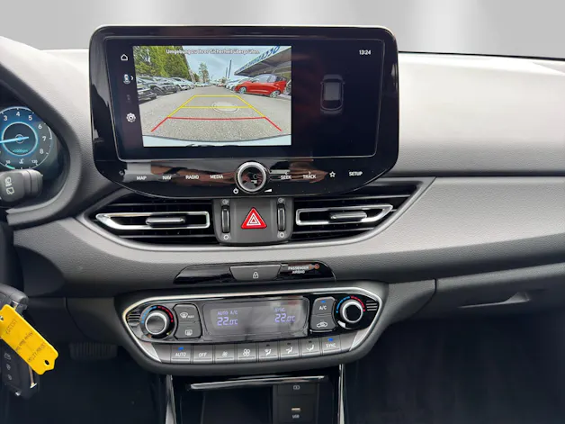 Hyundai i30 1.5 T-GDi Amplia DCT