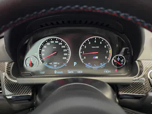 BMW M6 Coupé Drivelogic aus 1.Hand mit nur 19'900 Km
