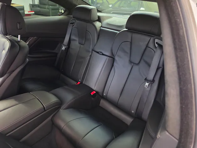BMW M6 Coupé Drivelogic aus 1.Hand mit nur 19'900 Km
