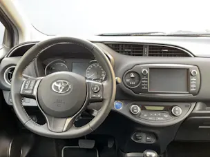 Toyota Yaris 1.5 VVT-i HSD Trend