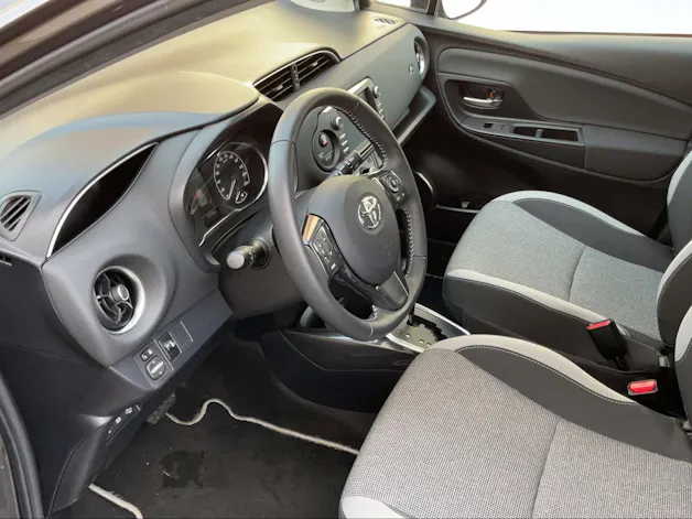 Toyota Yaris 1.5 VVT-i HSD Trend