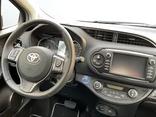 Toyota Yaris 1.5 VVT-i HSD Trend