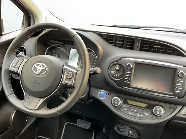 Toyota Yaris 1.5 VVT-i HSD Trend
