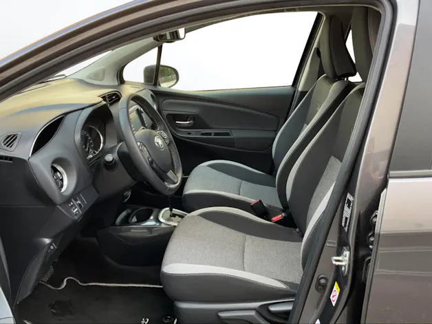 Toyota Yaris 1.5 VVT-i HSD Trend