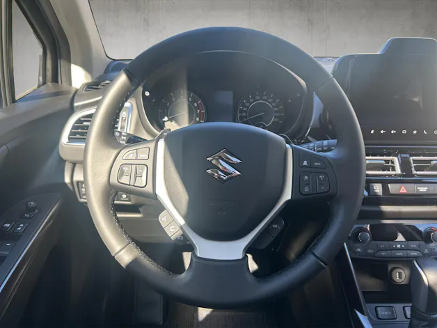 Suzuki S-Cross 1.4 T Compact Top Hybrid 4x4