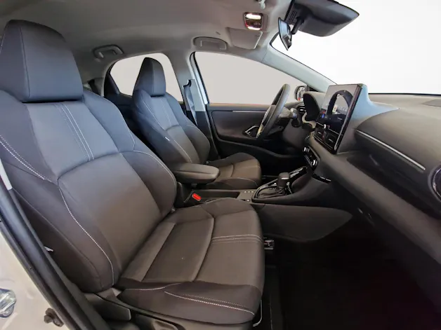 Toyota Yaris 1.5 VVT-i HSD Trend