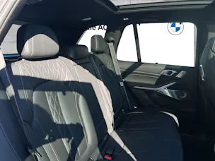 BMW X5 M60i xDrive