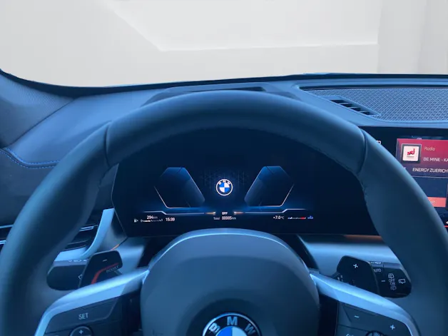 BMW X1 23i xDrive paddles