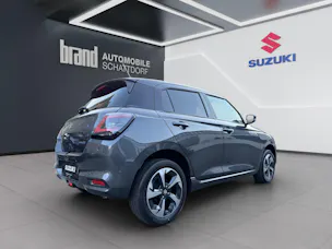 Suzuki Swift 1.2 Sakura Top Hybrid 4x4