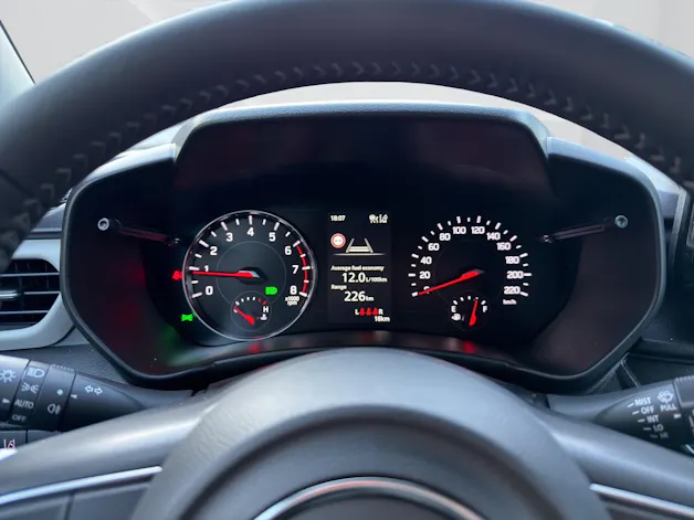 Suzuki Swift 1.2 Sakura Top Hybrid 4x4