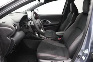Toyota Yaris 1.5 VVT-i HSD GR Sport