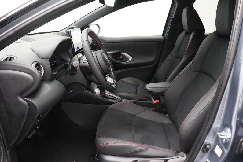 Fahrzeugbild TOYOTA YARIS