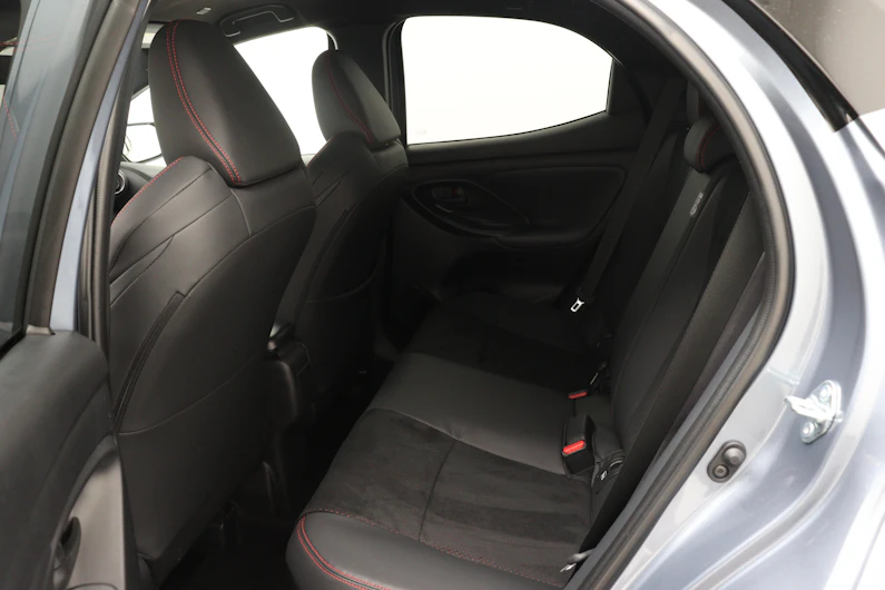 Fahrzeugbild TOYOTA YARIS