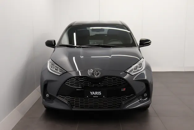 Toyota Yaris 1.5 VVT-i HSD GR Sport