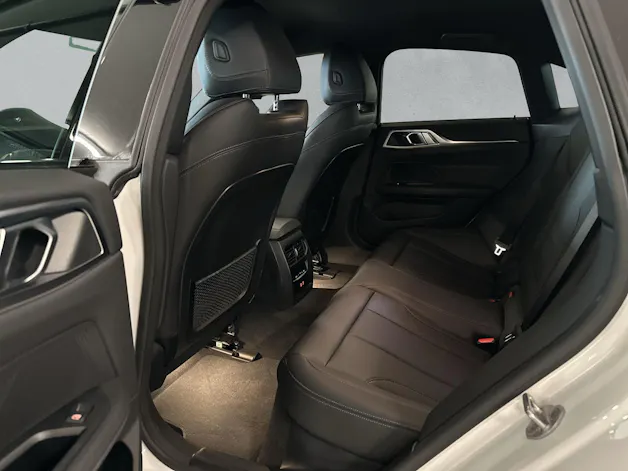 BMW i4 eDrive35