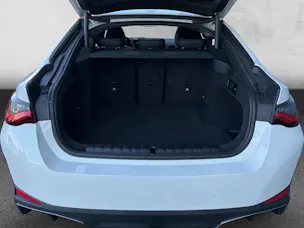 BMW i4 eDrive35